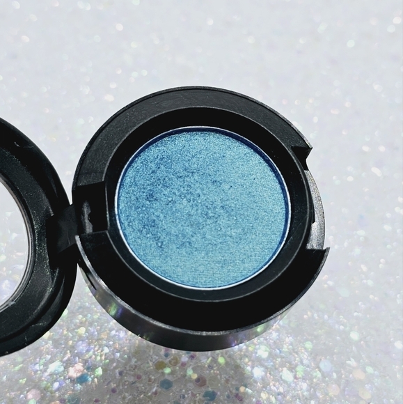 MAC Cosmetics Parrot (MAC Originals Collection) Limited Edition/Rare Eyeshadow - Picture 6 of 11